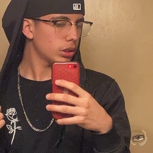 Meet your Posher, Adrian